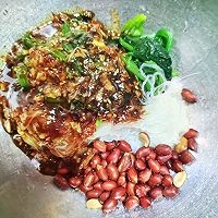 如何制作好吃又入味的粉丝菠菜