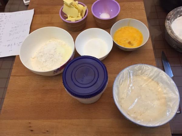 橄榄菜火腿面包