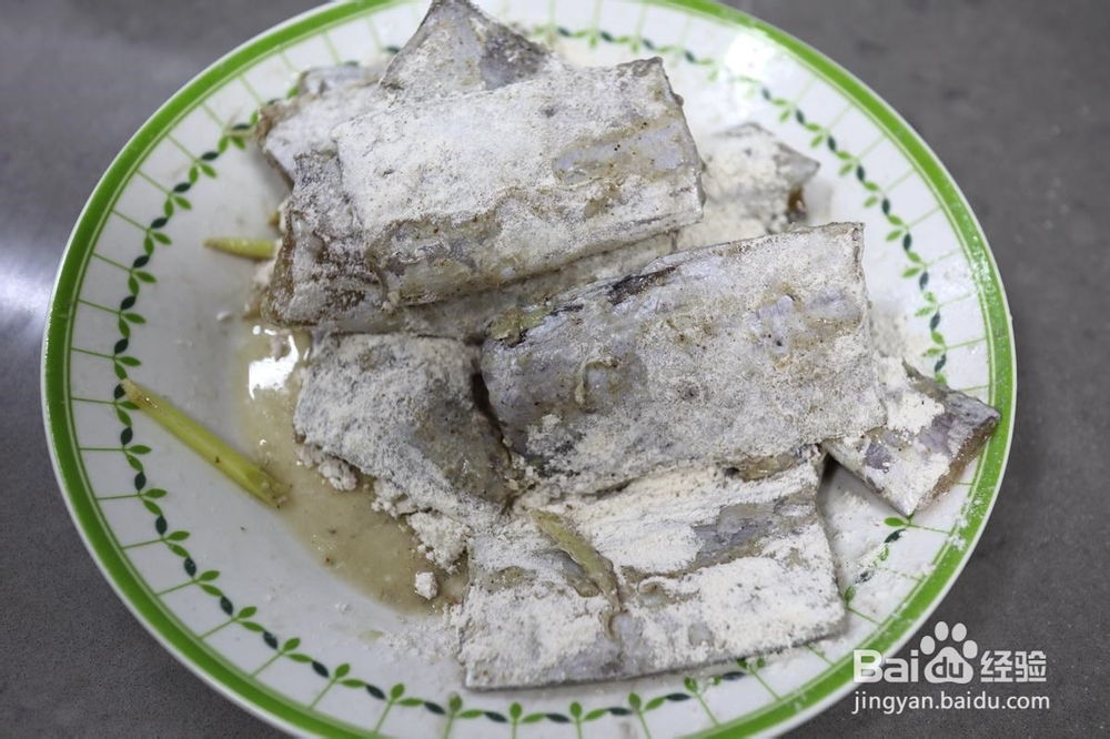 酥松香脆干炸带鱼