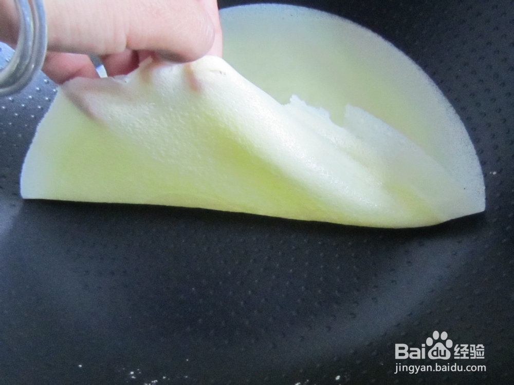 用平底锅做经典甜品-----草莓班戟