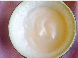 低脂高纤富含C的营养早餐——电饭锅版草莓蛋糕