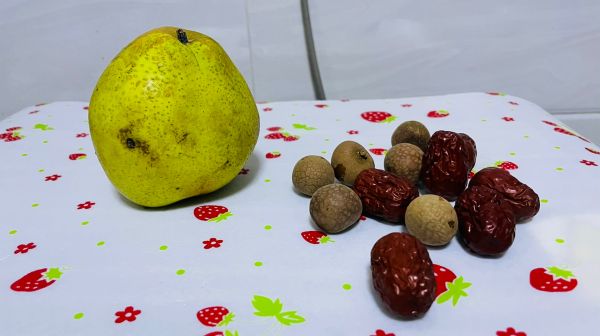 秋季润肺去火快手雪梨汤