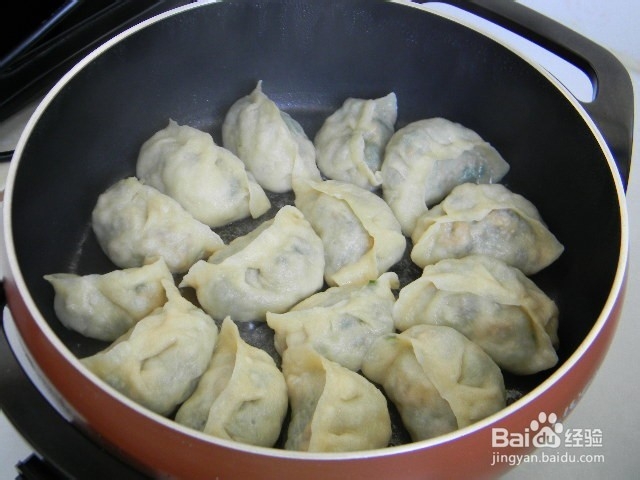 花样主食——苣荬菜鸡蛋水煎包