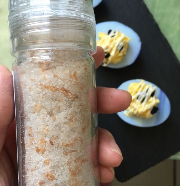 梅子海盐鸡蛋沙拉杯