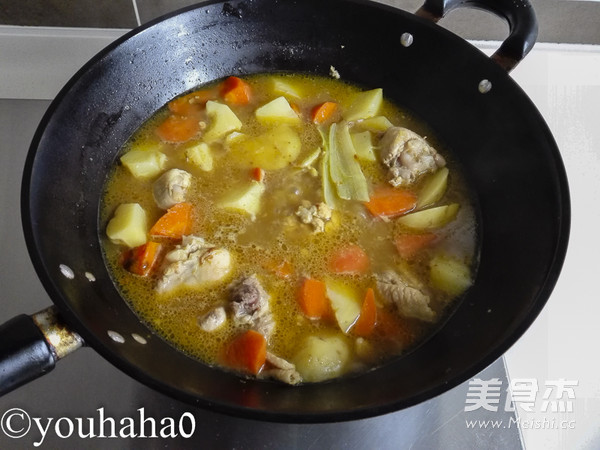 咖喱鸡腿盖浇饭