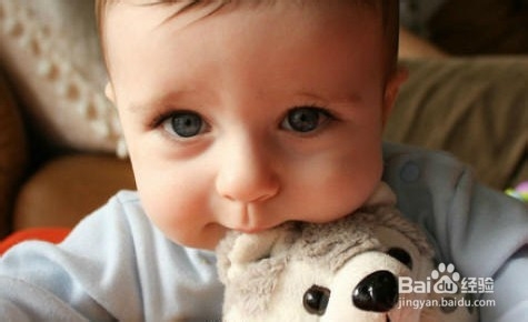 四个新生儿口腔护理问题莫忽视