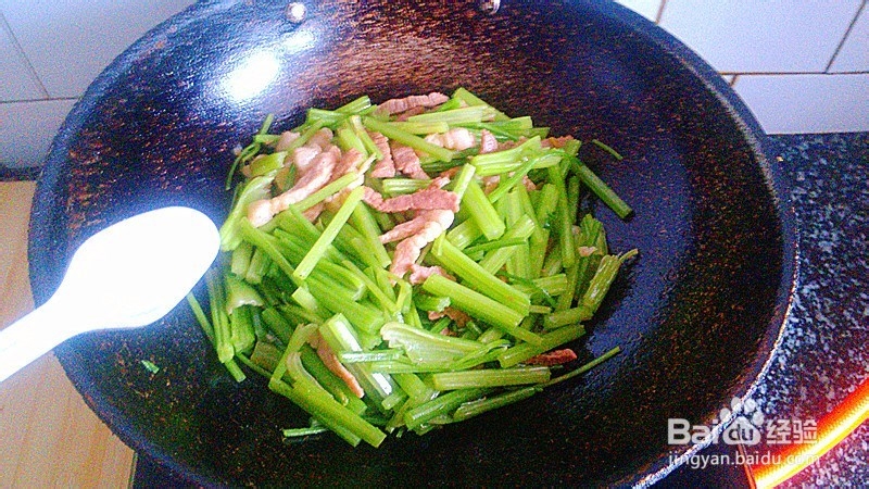 鲜香美味芹菜炒肉——营养膳食搭配系列之九
