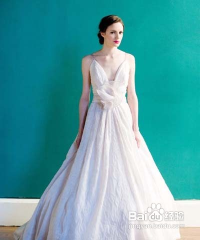 定制婚纱礼服注意细节有哪些