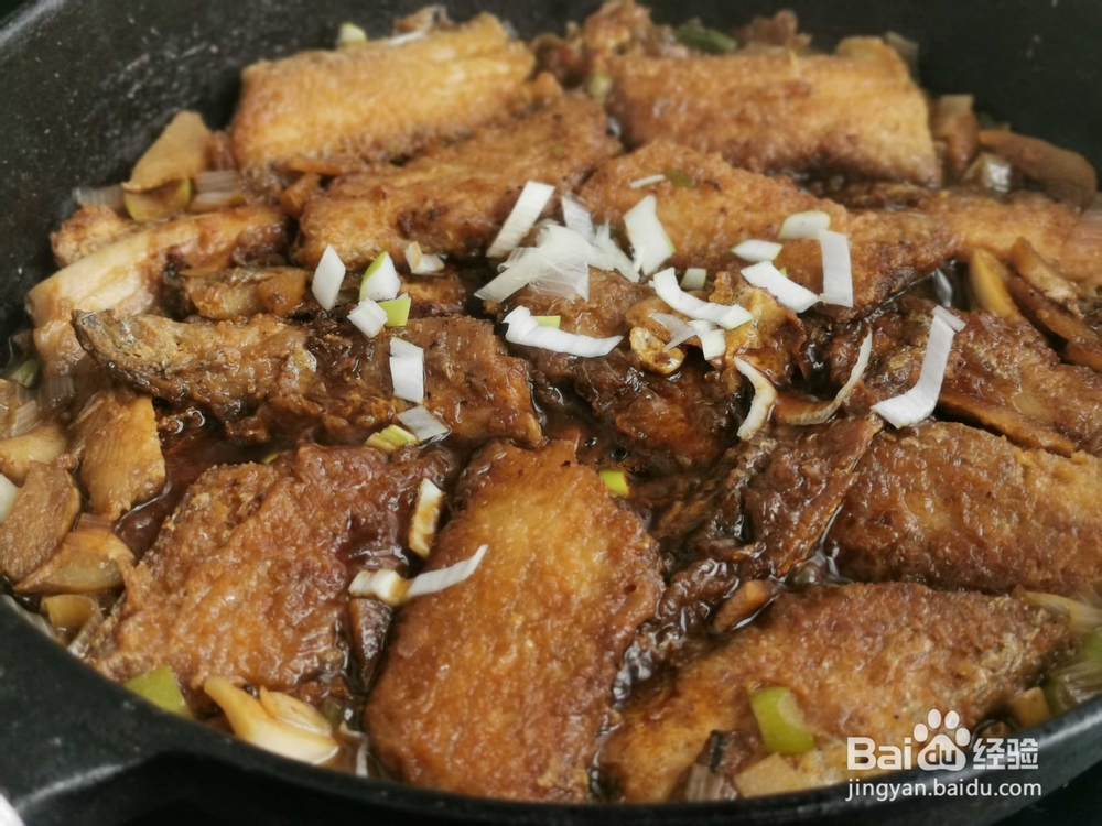 美味家庭版红烧带鱼段