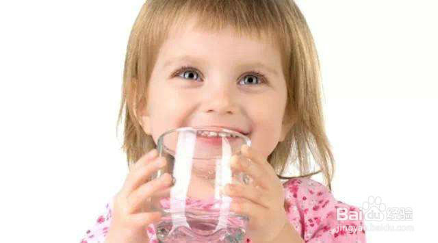 三岁宝宝便秘饭后喝水怎么喝法
