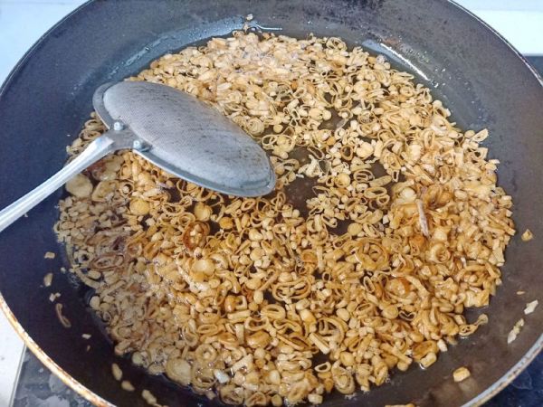 油渣小白菜+猪油拌饭（童年的回忆)