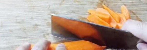 三汁焖锅的做法