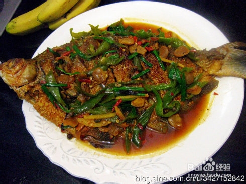 推荐拿手传统年菜——红烧武昌鱼