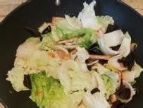 如何做木耳豆腐炒白菜