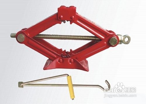 八个步骤轻松更换汽车轮胎