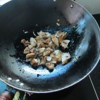 爆炒腊鸡的做法