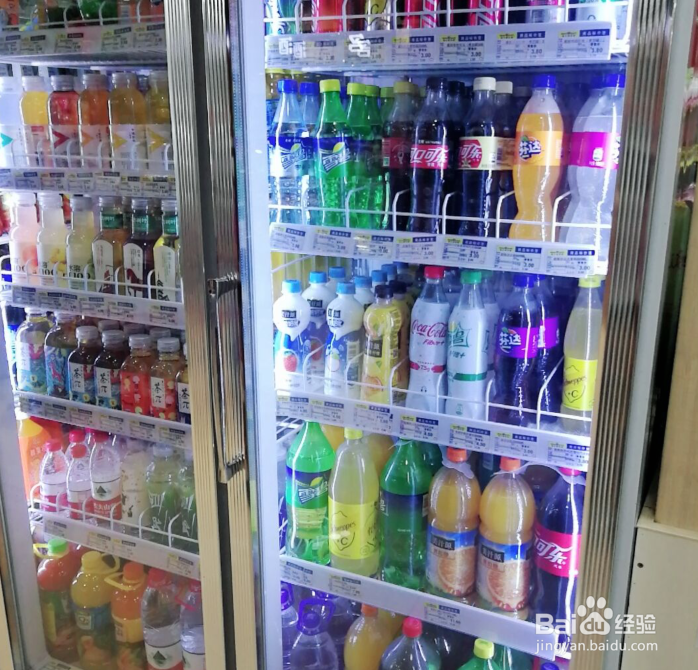 冰柜怎么样摆放饮料比较好