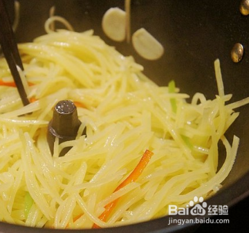 爆炒土豆丝好吃到让人流口水