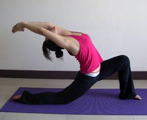 【瑜伽】瑜伽美女教你瘦身瑜伽