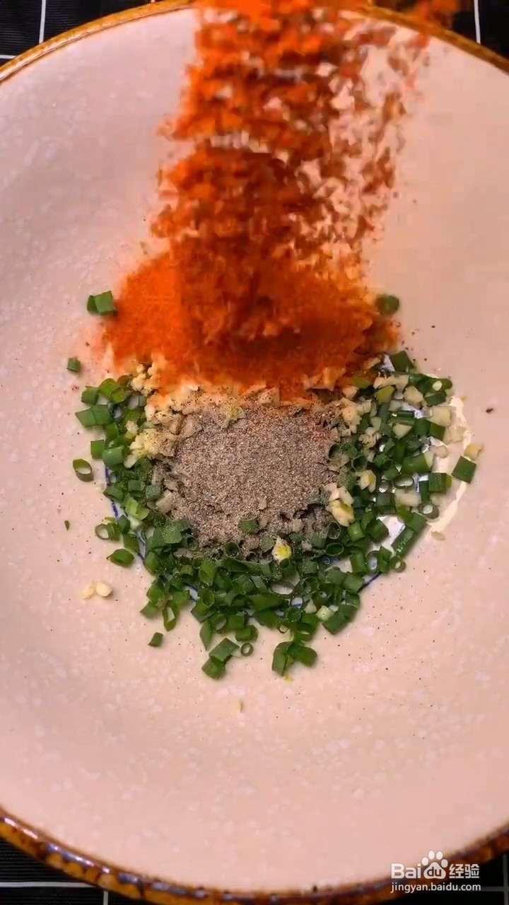 如何自制美味好吃的家常凉拌面条