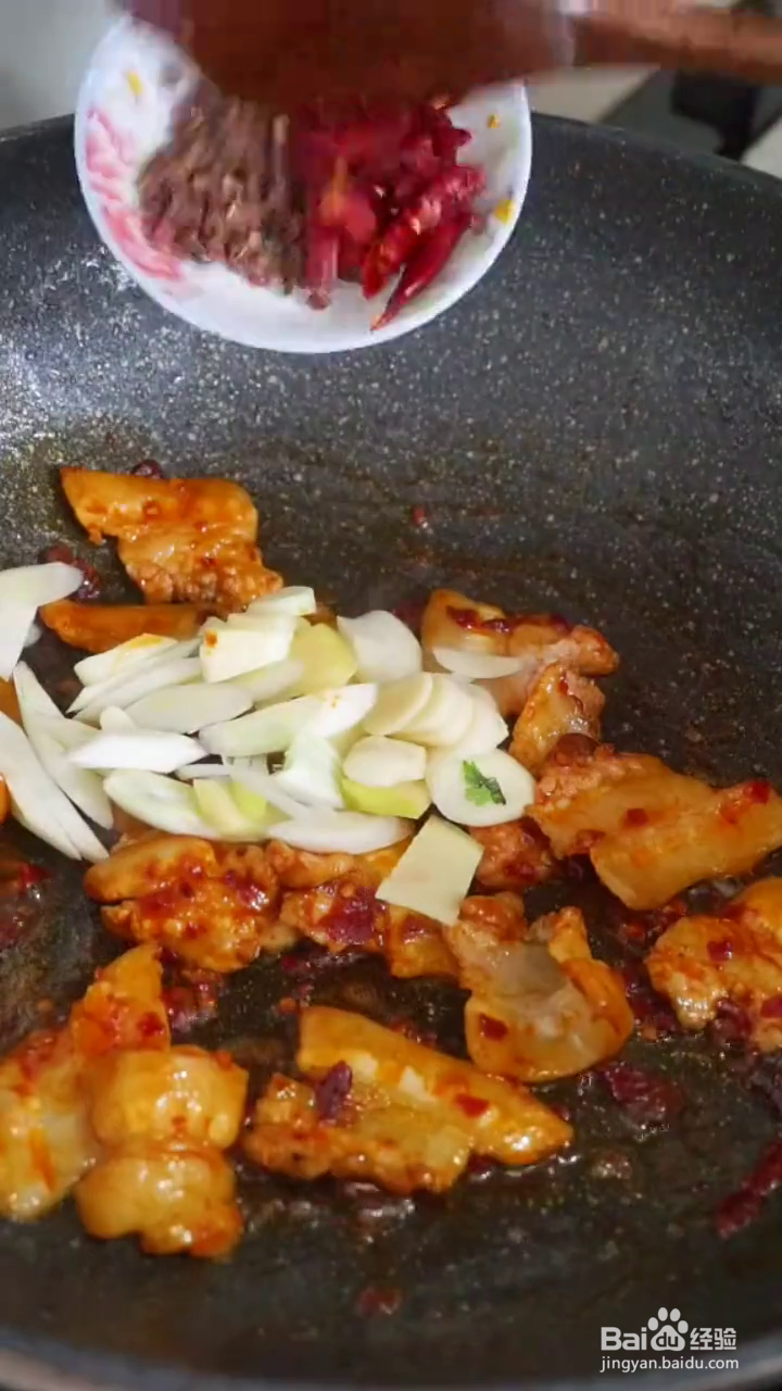 如何制作好吃的干锅土豆片？