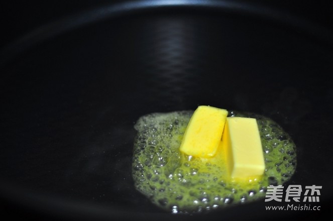 奶油甜菜根炖饭