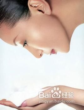 怎样解决皮肤干燥的问题