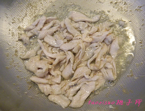 杏鲍菇炒鸡肉片
