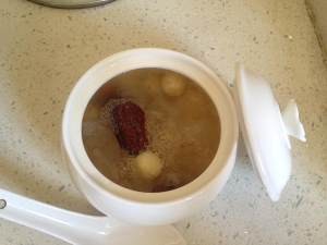 炎炎夏日,何以解忧唯有银耳红枣莲子汤!!!