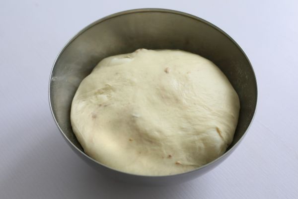 核桃葡萄干软欧包
