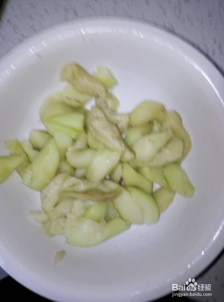 新手易做的油焖茄子