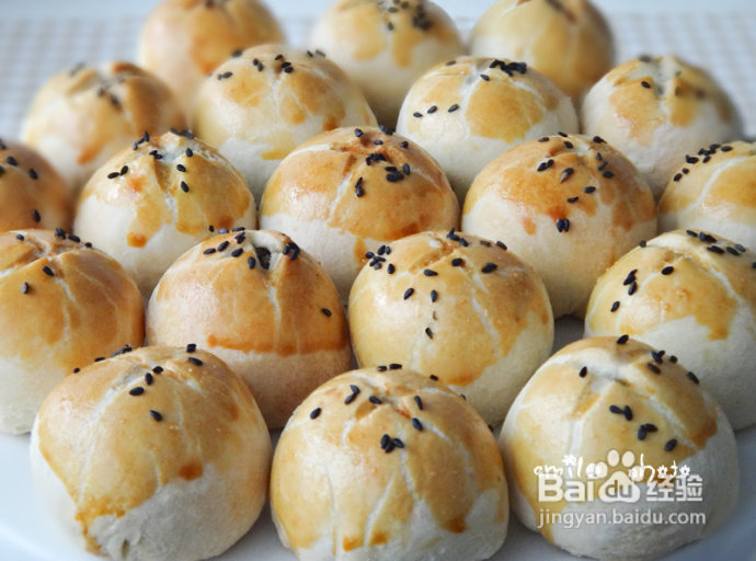 街头排队限量购买的超火小吃---绿豆酥