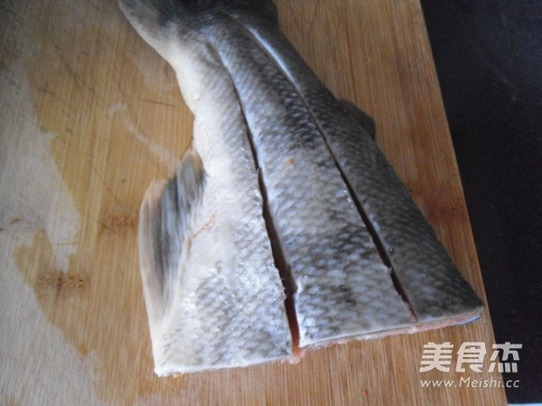 清蒸马哈鱼尾