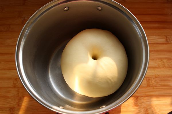 葱香肉松面包卷