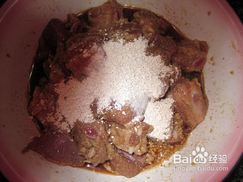 怎样制作香芋焖排骨