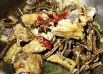 简单又好吃 茶树菇烧排骨