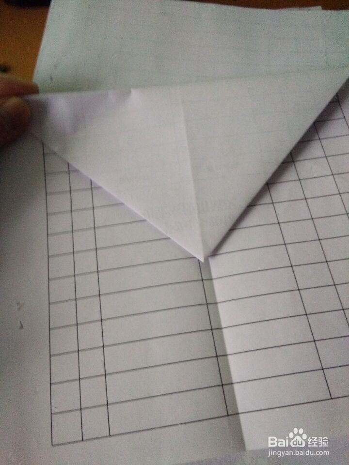 如何用折纸飞机