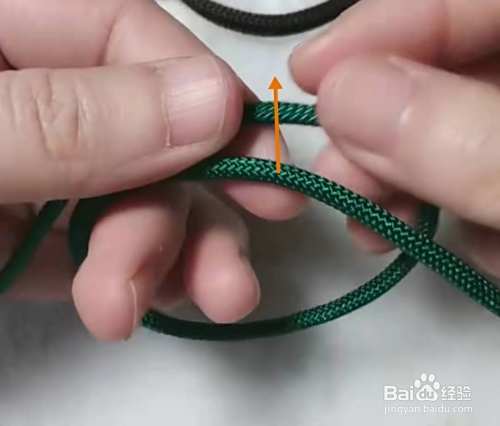 一根绳子怎么系伸缩扣