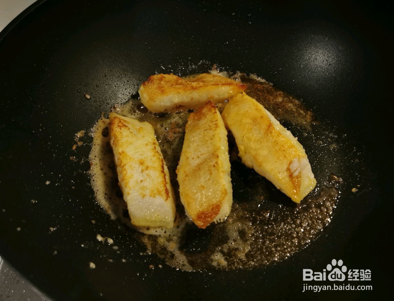 草莓果酱浇汁鱼块怎么做