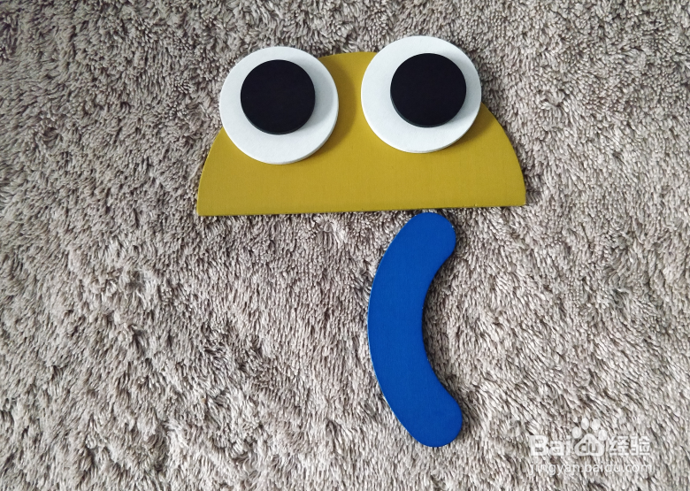 含四个香肠弯形的乌贼用蒙氏积木怎样拼?