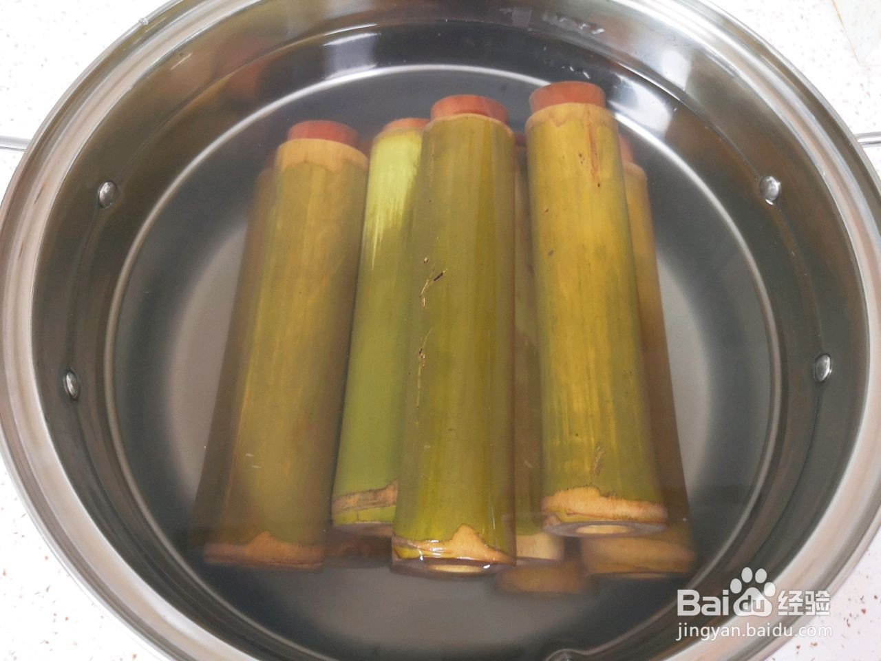 大黄米红小豆竹筒粽子的做法