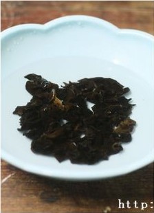 黑木耳桂花糖水