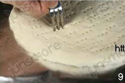 怎样在家中自制美味的金枪鱼火腿pizza