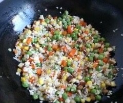 南瓜里面蒸米饭的做法