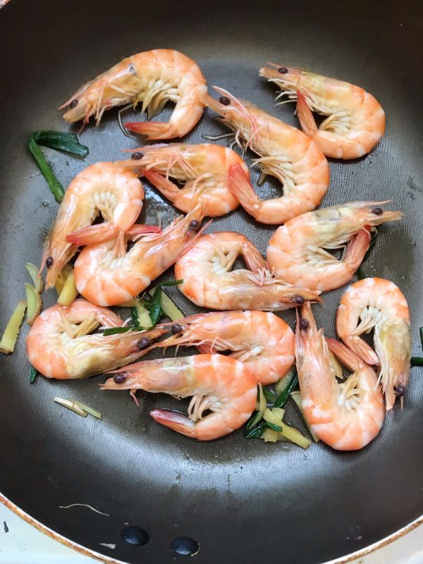 青瓜蛋皮虾仁卷饼