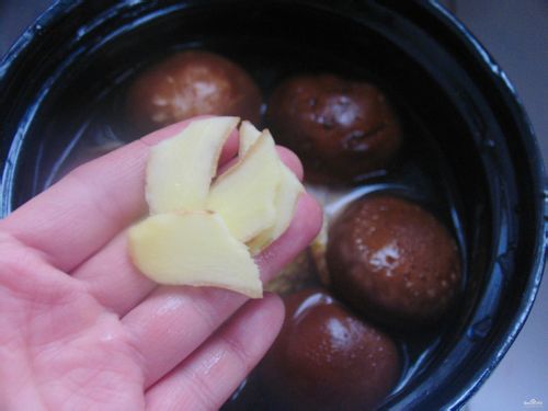 砂锅西洋参土鸡汤