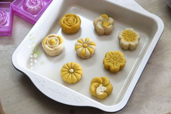 和果子板栗蓉桃山