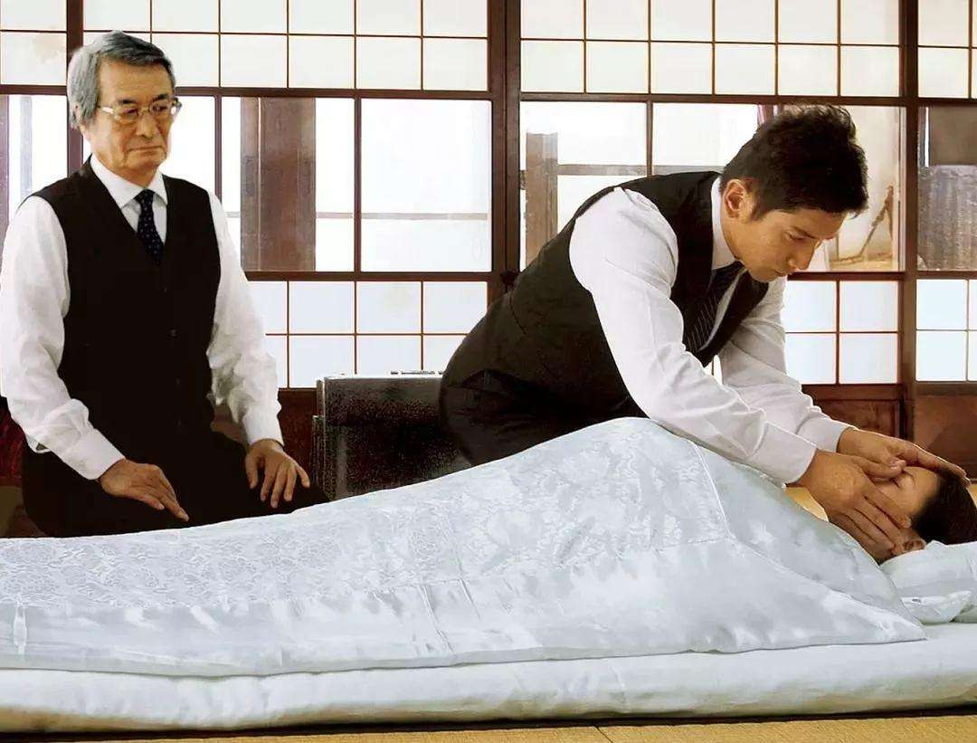 入殓师为什么不能说你好