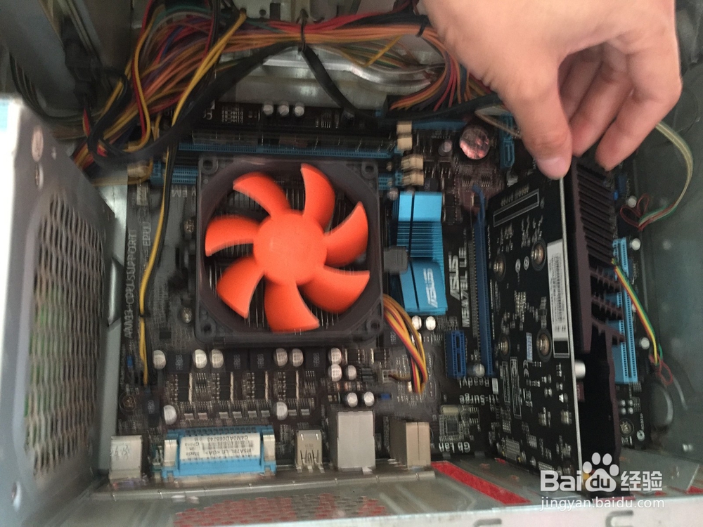 关于电脑长时间不用 再用时打不开机器