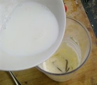 贡茶店里的小清新——草莓慕斯杯